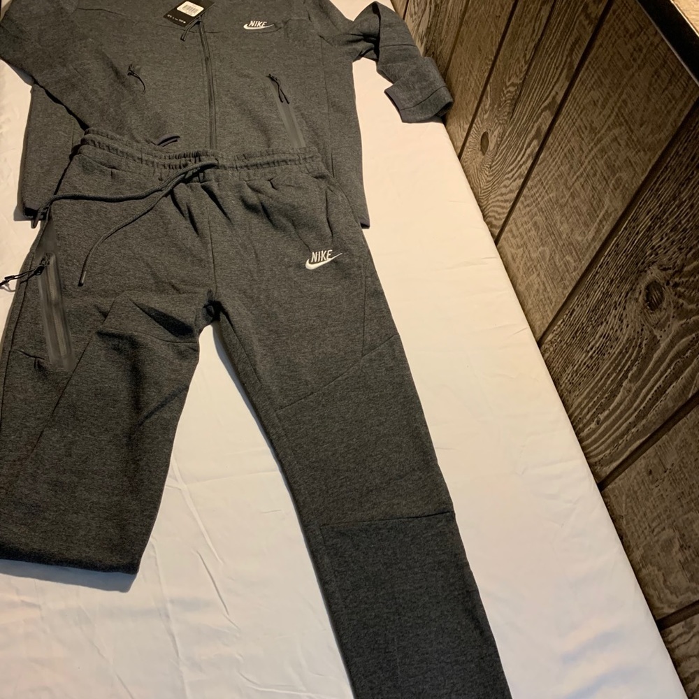 Nike sweatsuit